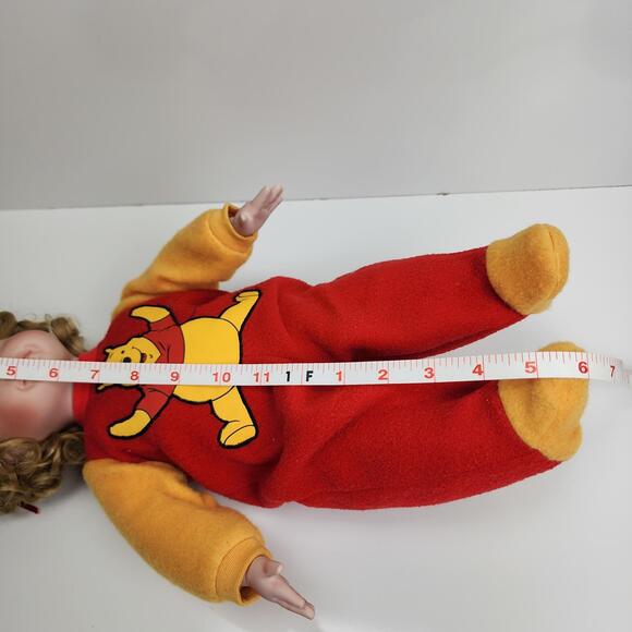 Disney 18" Cindy M McClure Sitting w/ Blonde Hair in Pooh Pajamas Porcelain Doll - Picture 11 of 11